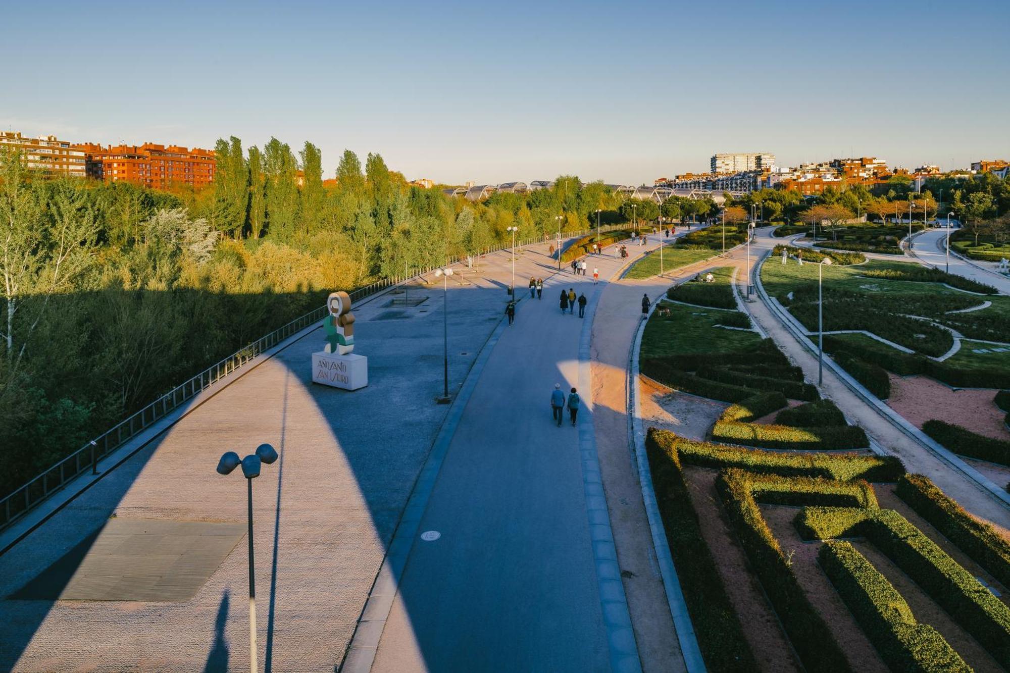 Madrid Rio 아파트 외부 사진